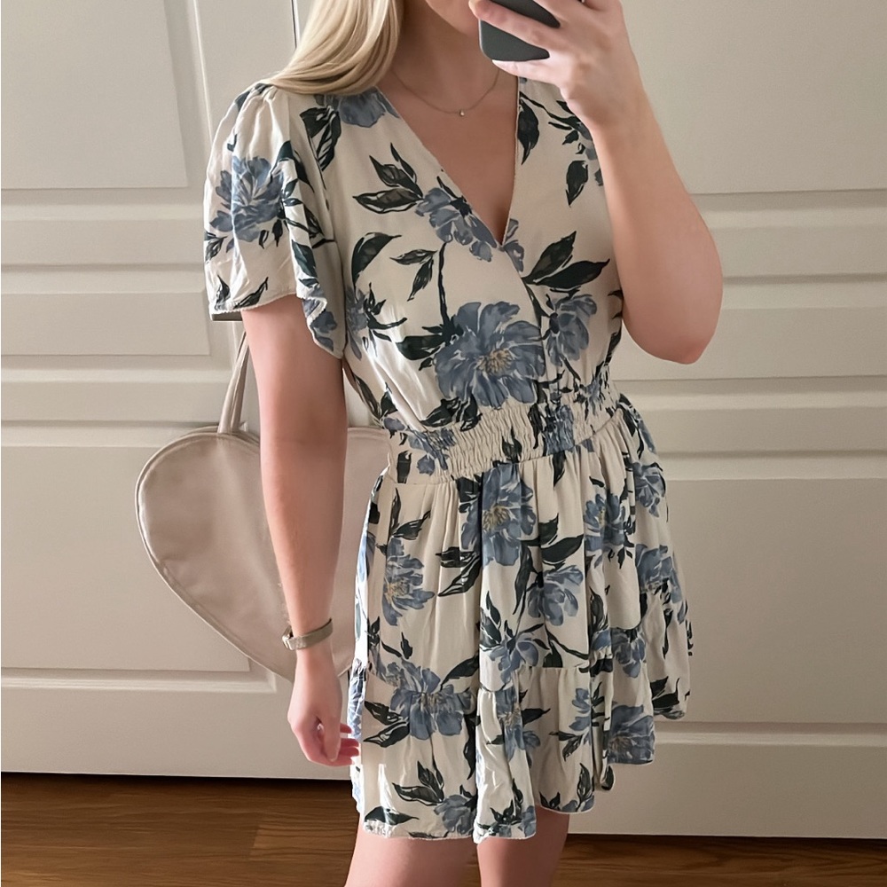 Abercrombie blue and white floral dress
